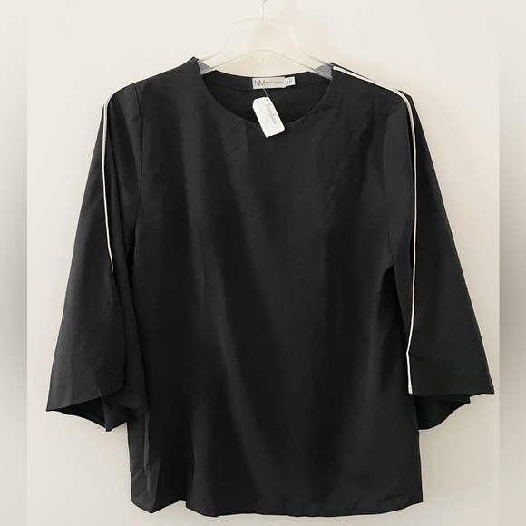 NWT Neiman Marcus Black Flowy Blouse Top With Dolman Sleeves Size Large - Picture 7 of 9